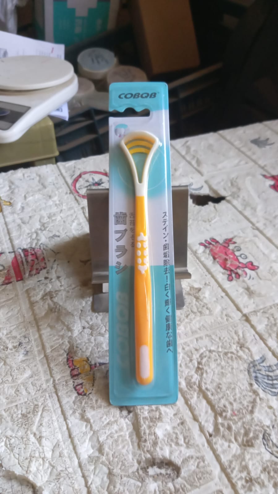 Tongue Scraper & Brush for Fresh Breath (1 Pc) Tongue Scraper & Brush for Fresh Breath (1 Pc)